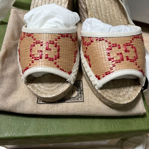 Gucci GG Espadrille Sandals WOMEN - Picture 6 of 9
